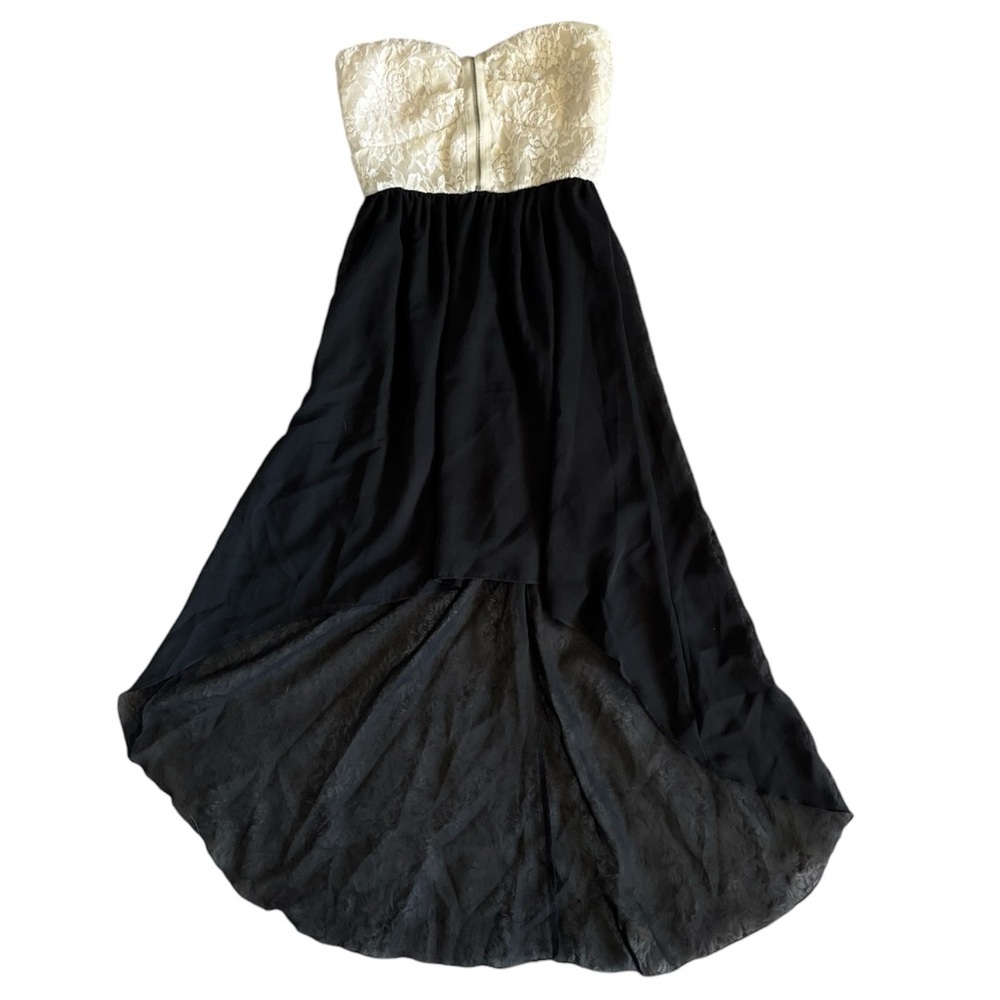 NEW - SM Boutique Dress